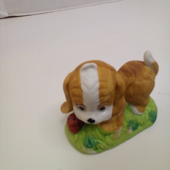 Vintage Big Eyed Dog Puppy Figure Porcelain Hound With Ladybug - Picture 3 of 10